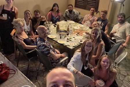 Potluck at Beet-Botanical Garden: Share Joy and Culinary Delights!